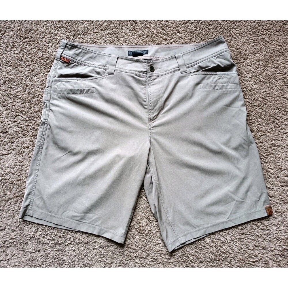 5.11 Tactical Ion 9 Cargo Shorts Men's Size 40 Beige Utility